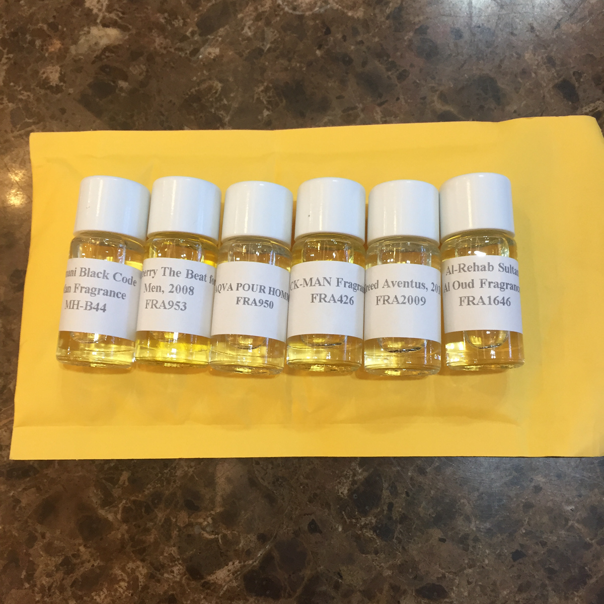 Perfume oil Perfume oil