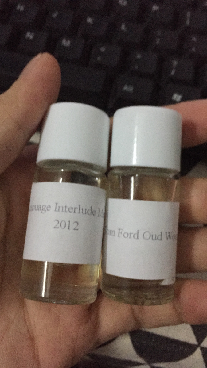 Perfume oil
